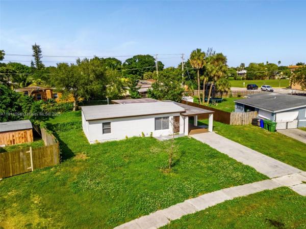 Margate Gardens, 5713 Seton Dr, Margate, Florida 33063, image 2