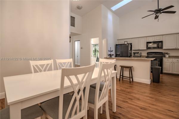 Fairway Views, 7652 S Pinewalk Dr S #139, Margate, Florida 33063, image 3
