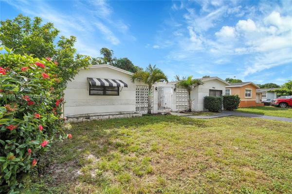 Miramar Park, 7916 Miramar Pkwy, Miramar, Florida 33023, image 1