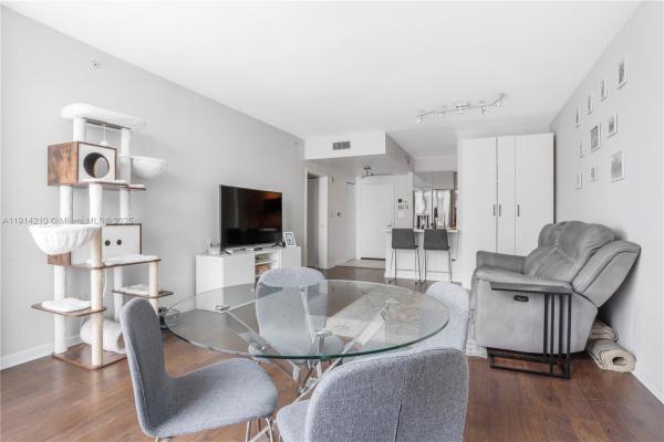 One Miami East, 335 S Biscayne Blvd #3402, Miami, Florida 33131, image 1