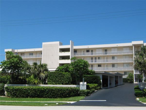 Island House Northeast, 350 Beach Rd #204, Tequesta, Florida 33469, image 1