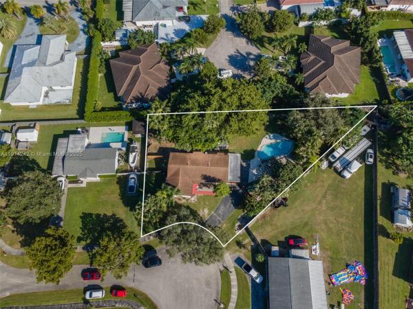 16305 SW 276th Ter, Homestead, Florida 33031, image 1