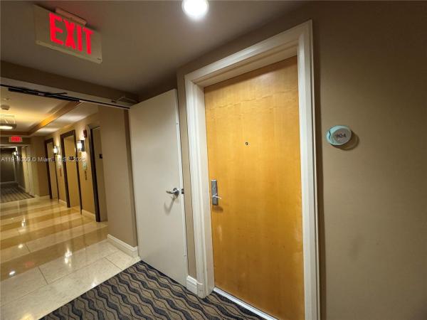 Vizcayne North, 244 Biscayne Blvd #904, Miami, Florida 33132, image 1