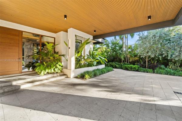 Milledge Heights, 8625 NE 10th Ave, Miami, Florida 33138, image 3