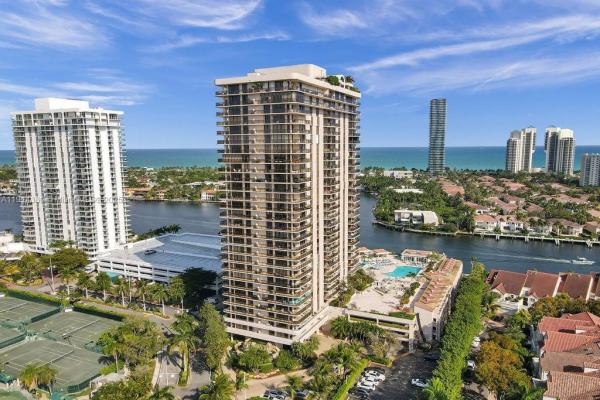Turnberry Isle South, 19667 Turnberry Way #5J, Aventura, Florida 33180, image 3