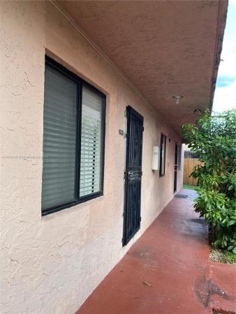 Hialeah Club Villas, 2150 W 60th St #11104, Hialeah, Florida 33016, image 2