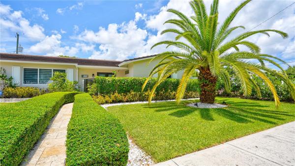 Darlington Manor, 9573 SW 57th St, Sunset, Florida 33173, image 2