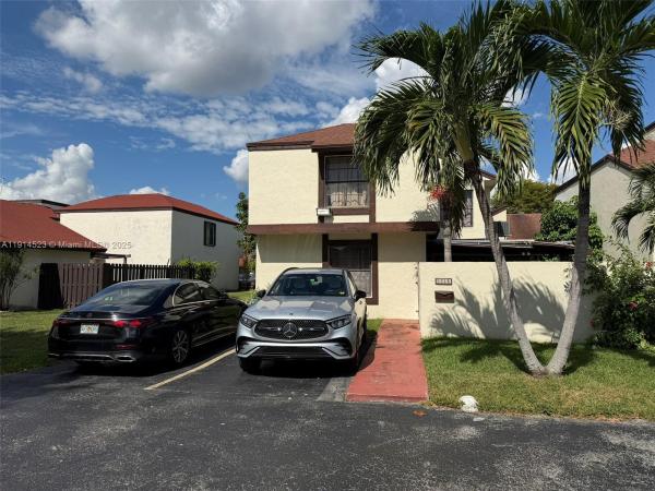 Spring Lakes Village, 10053 NW 4th Ln #10053, Fountainebleau, Florida 33172, image 3
