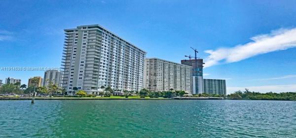 Arlen House West, 500 Bayview Dr #125, Sunny Isles Beach, Florida 33160, image 1