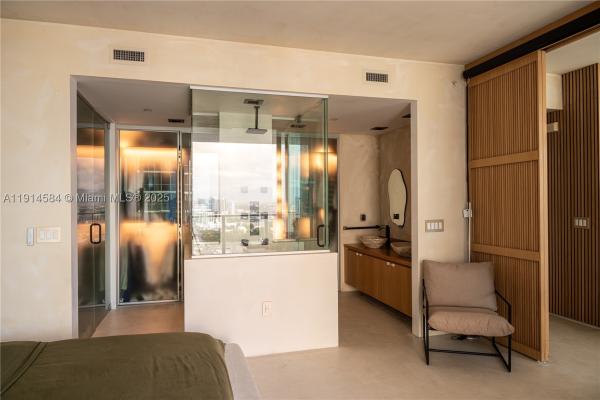 Ten Museum Park Residential, 1040 Biscayne Blvd #2905, Miami, Florida 33132, image 1