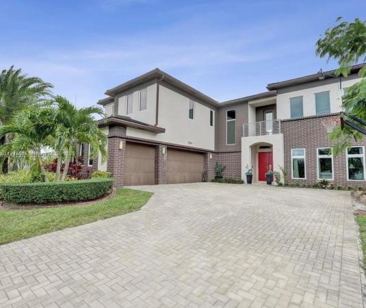 Stillwater Shores, Davie, Florida 33314, image 1