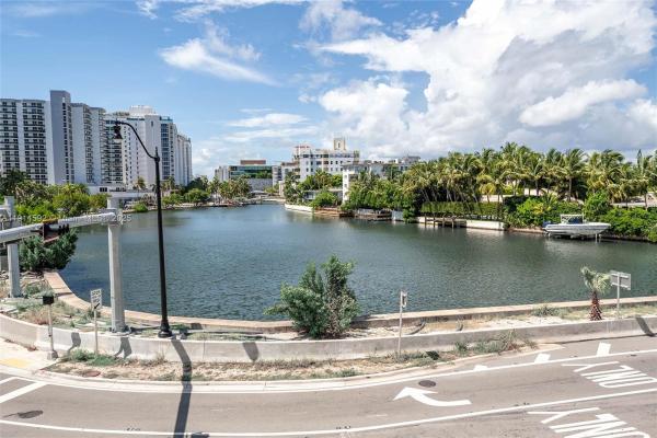 Lake Beach Club, 2600 Collins Ave #308, Miami Beach, Florida 33140, image 1