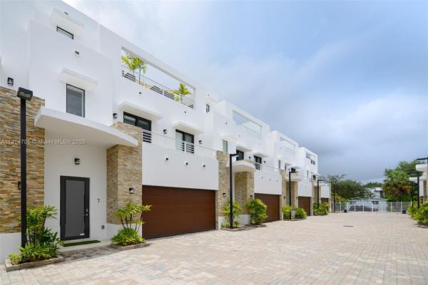 Hideaway Cove, 3318 Day Ave #7, Miami, Florida 33133, image 3