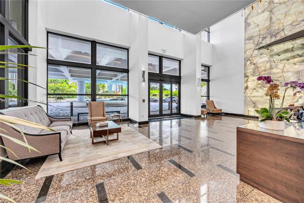 Villa Regina, 1581 Brickell Ave #1204, Miami, Florida 33129, image 2