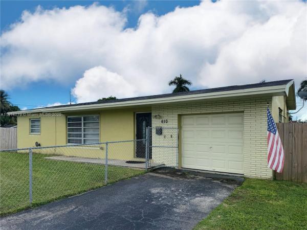 King Robert, 610 NW 17th St, Homestead, Florida 33030, image 2