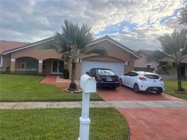 Pasadena Estates, 20270 NW 4th St, Pembroke Pines, Florida 33029, image 2