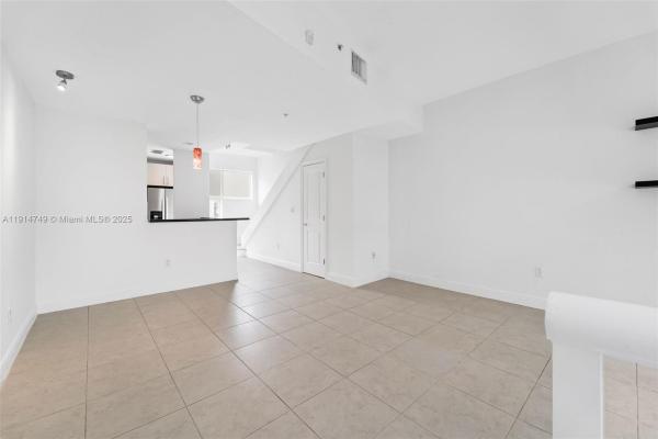 Altos Del Mar Of Miami Beach, 8041 Harding Ave #105, Miami Beach, Florida 33141, image 3