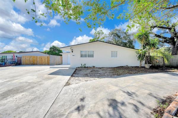 Riverdale Estates, 3620 NW 210th Ter, Miami Gardens, Florida 33056, image 2