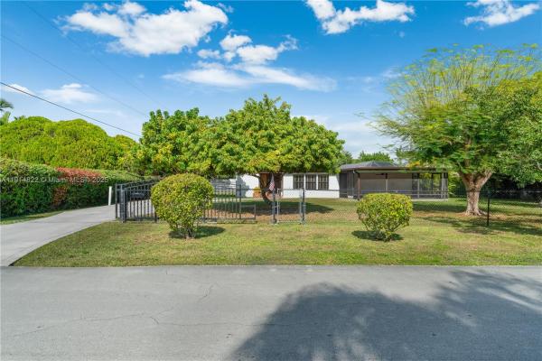 10621 SW 111th St #n/a, Miami, Florida 33176, image 1