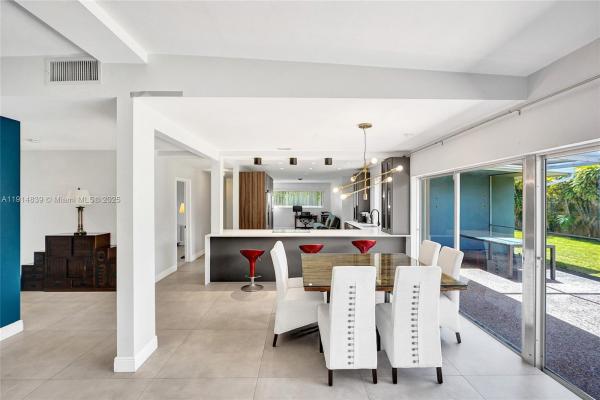 Sky Lake, 1940 NE 185th Ter, North Miami Beach, Florida 33179, image 1