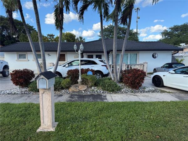 University Park No HOA, 9835 SW 26th Ter, University Park, Florida 33165, image 2