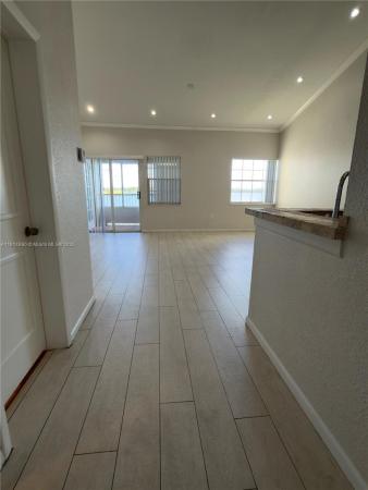 LakeView Club, 2831 N Oakland Forest Dr #304, Oakland Park, Florida 33309, image 1