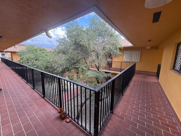 Cadiz, 6278 W 22nd Ct #23, Hialeah, Florida 33016, image 1