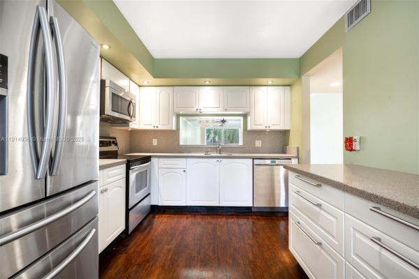 Hawthorne At Century Village, 1100 SW 130th Ave #304H, Pembroke Pines, Florida 33027, image 2