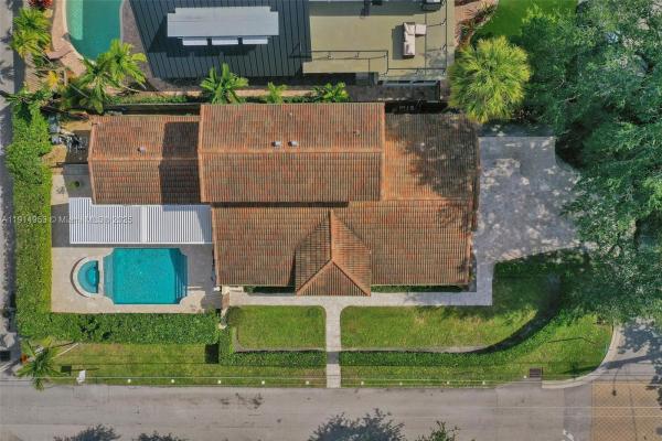 Colee Hammock, 1601 SE 1st St, Fort Lauderdale, Florida 33301, image 1