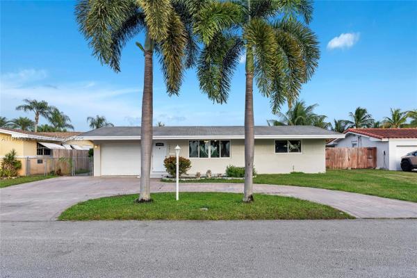 Boulevard Heights, 1301 NW 87th Way, Pembroke Pines, Florida 33024, image 1
