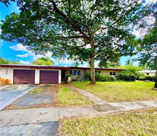 Plantation Gardens, 724 Garden Ct, Plantation, Florida 33317, image 1