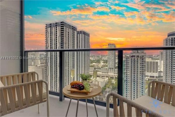 Natiivo Miami, 159 NE 6th St #3004, Miami, Florida 33132, image 2