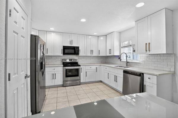 Washington Park, 2920 NW 9th Pl, Fort Lauderdale, Florida 33311, image 1