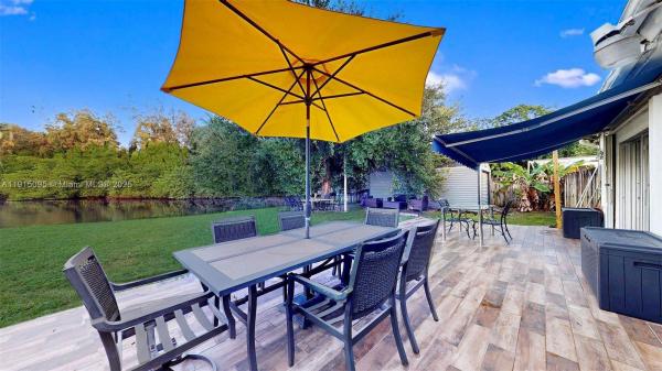 Orangebrook Golf Estates, 105 N 31st Ave, Hollywood, Florida 33021, image 1