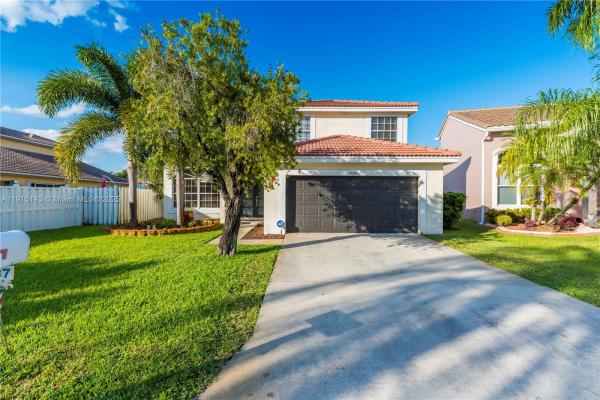 Coconut Cove At Silver Lakes, 18337 SW 4th St, Pembroke Pines, Florida 33029, image 1