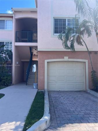 Village East, 2021 SE 10th Ave #211, Fort Lauderdale, Florida 33316, image 1