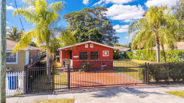 Earlington Heights, 4750 NW 21st Ave, Brownsville, Florida 33142, image 2