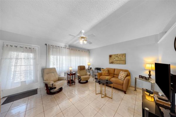 900 SW 10th Ter #14S, Hallandale Beach, Florida 33009, image 1
