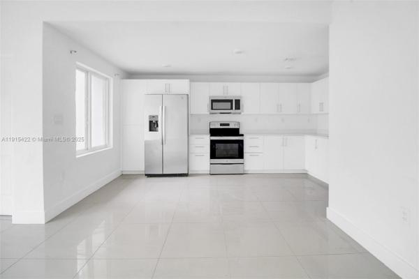 Paradise One, 14482 SW 259th St, Princeton, Florida 33032, image 2