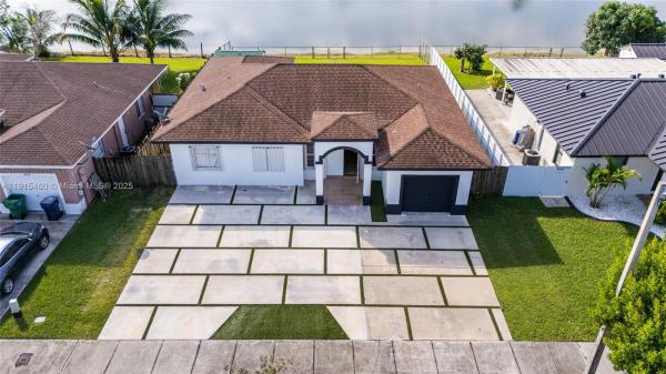 Salma Lake, 14254 SW 294th St, Leisure City, Florida 33033, image 3