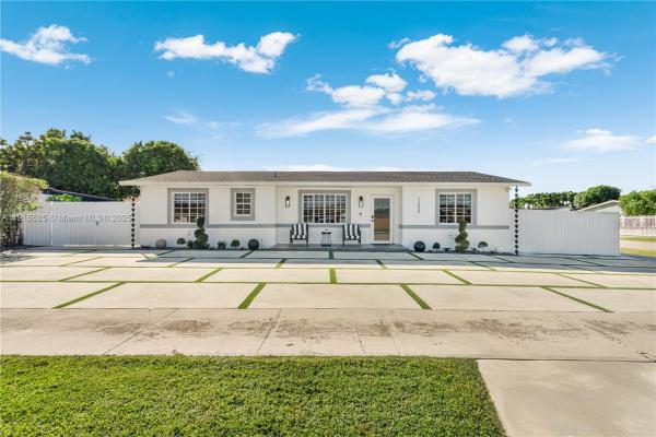 Los Angeles Estates, 12030 SW 190th Ter, South Miami Heights, Florida 33177, image 3
