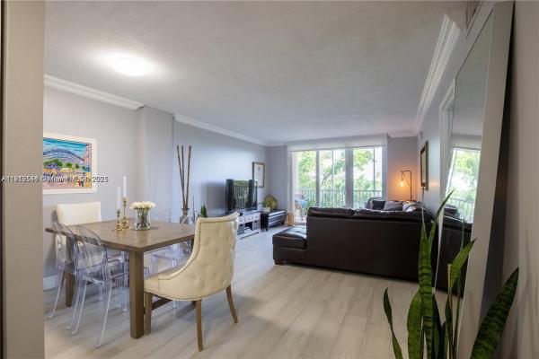 Coronado At Jacaranda, 250 Jacaranda Dr #506, Plantation, Florida 33324, image 1