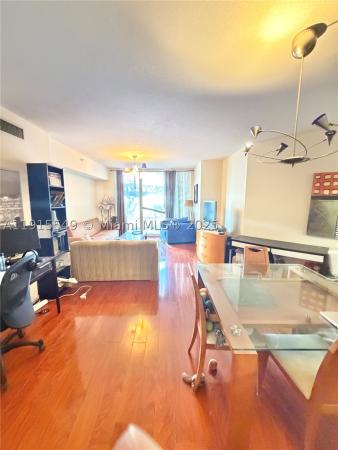La Perla, 16699 Collins Ave #1105, Sunny Isles Beach, Florida 33160, image 3