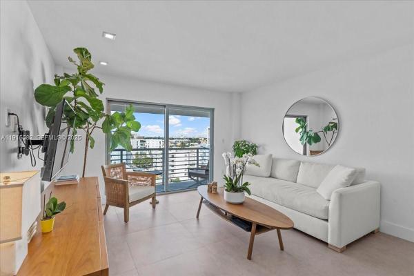 Lincoln Bay Towers, 1450 Lincoln Rd #1003, Miami Beach, Florida 33139, image 3