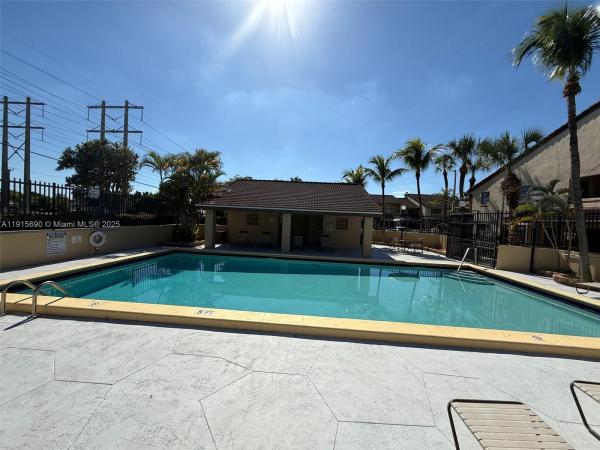 Kendall Lakes East Patio Homes, 6225 SW 136th Ct #C209, Kendale Lakes, Florida 33183, image 3