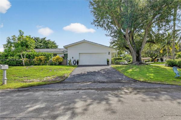 Old Cutler South, 7521 SW 165th Ter, Palmetto Bay, Florida 33157, image 1