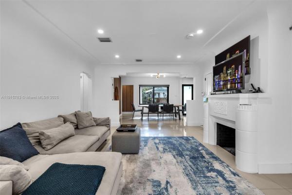 Bellaire, 70 NE 50th St, Miami, Florida 33137, image 2