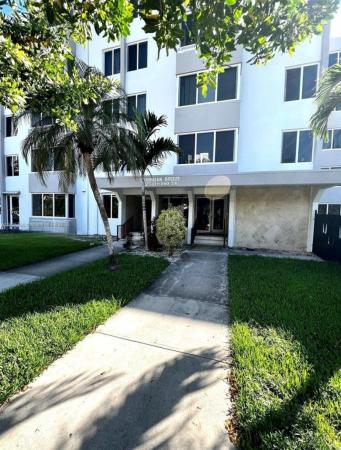 Caribbean Breeze, 250 180th Dr #510, Sunny Isles Beach, Florida 33160, image 2