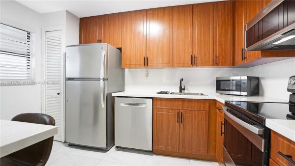 Abbott By The Sea, 8255 Abbott Ave #403, Miami Beach, Florida 33141, image 3