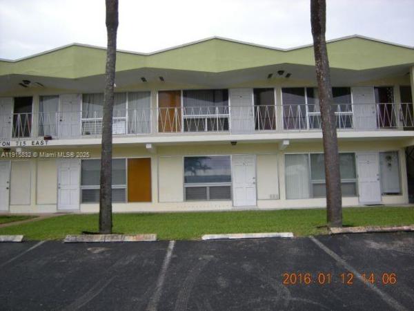 Wilton East, 715 NW 30th Ct #11, Wilton Manors, Florida 33311, image 1